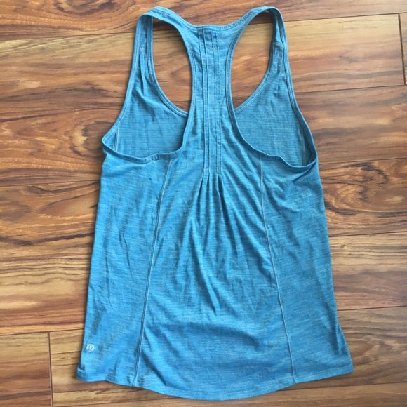 Slouch-fit Lululemon tank - Picture 2 of 3